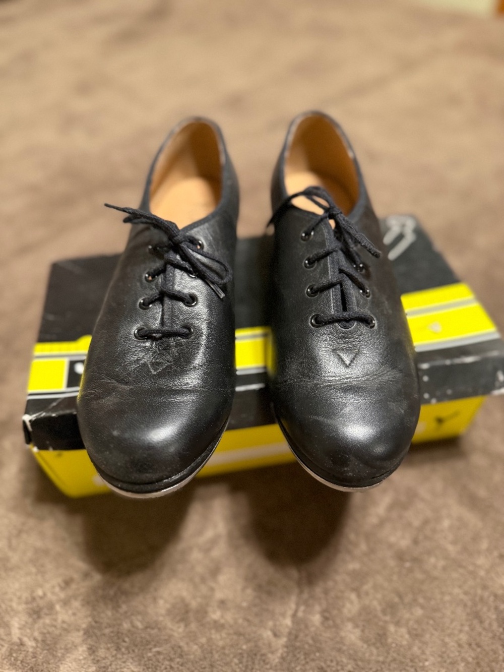 Block Tap Shoes